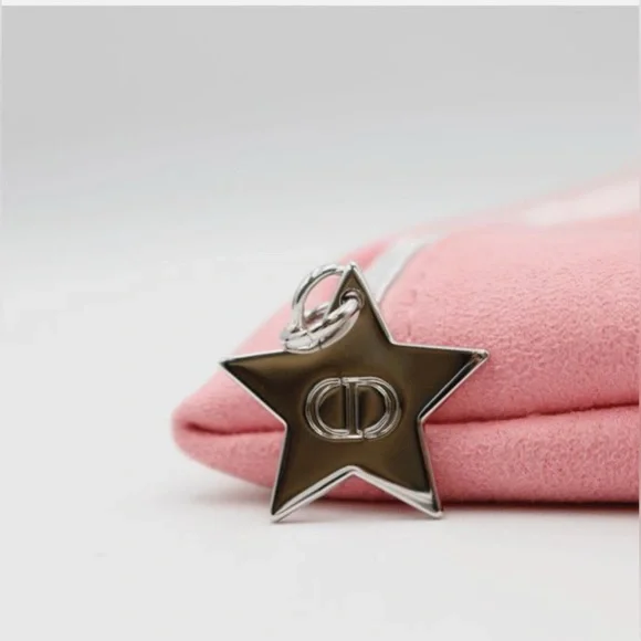 Dior Pink Cosmetic Bag - Picture 6 of 7